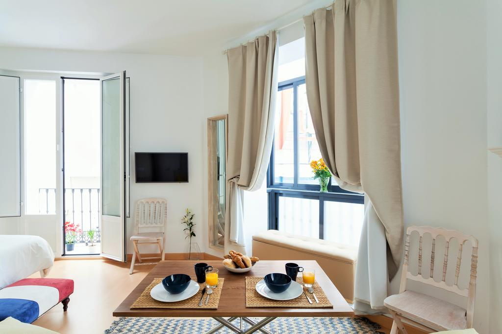 Hostly Acetres 1A Loft In City Center, Comunal Terrace, Fibre,Parking Optional Sevilla Exterior foto